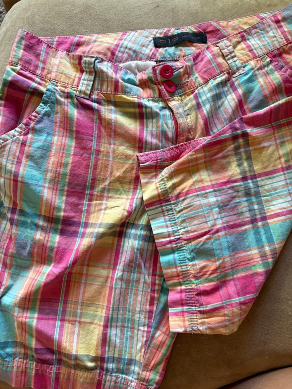 2000’s Plaid Bermuda Shorts Size 9 - Multicolor Pink/Blue/Yellow